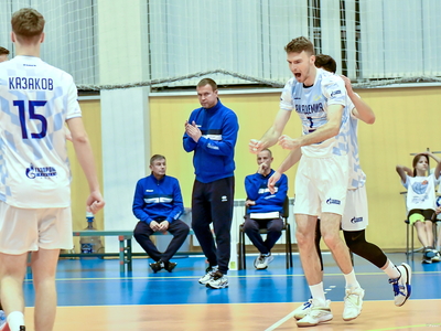Волейбол. Академия-Казань - Автомобилист (СПб)/ Павел Железняк