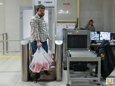 Сбор и отправка гуманитарной помощи для жителей Лисичанска / Павел Железняк