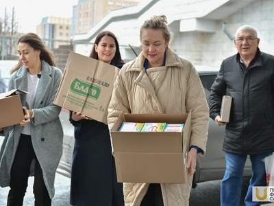 Сбор и отправка гуманитарной помощи для жителей Лисичанска / Павел Железняк