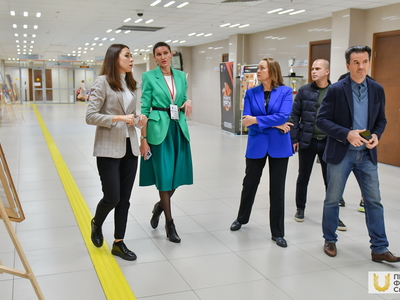 Олимпийская чемпионка Анна Чичерова в Поволжском университете / Павел Железняк