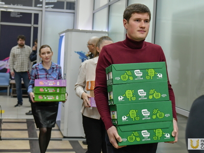 Сбор и отправка гуманитарной помощи для жителей Лисичанска / Павел Железняк