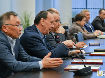 Встреча ректора с преподавательским составом Института спорта / Павел Железняк