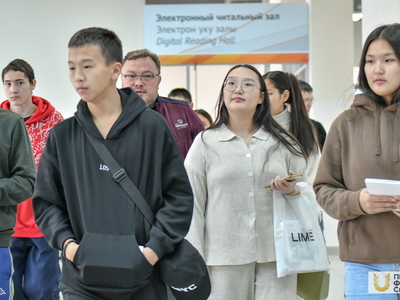 Экскурсия по УЛК старшеклассников из Якутии / Павел Железняк