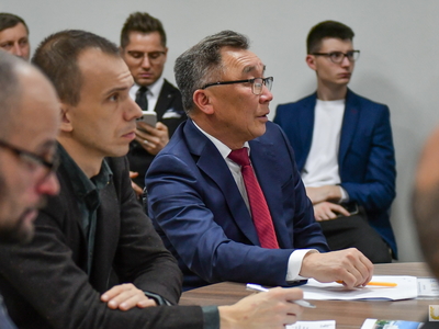Всероссийская конференция «Современное состояние подготовки спортивного резерва в футболе, хоккее и фигурном катании» / Павел Железняк