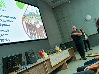 Презентация туроператора FUN&SUN по организации стажировки в Турции / Павел Железняк