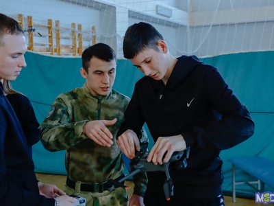 Курсы по основам военной подготовки для студентов колледжа Поволжского университета / Марк Лозбенёв