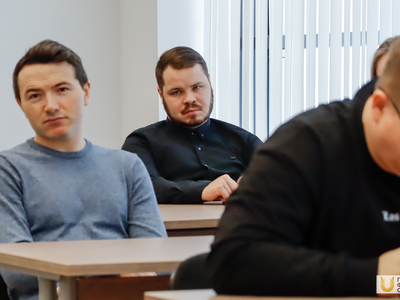 Круглый стол по вопросам повышения уровня гражданской позиции / Марк Лозбенёв