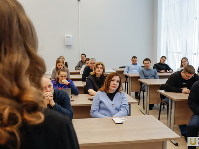 Круглый стол по вопросам повышения уровня гражданской позиции / Марк Лозбенёв