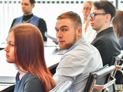 Вручение дипломов магистрам Института заочного образования /Павел Железняк