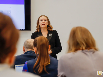 Круглый стол по вопросам повышения уровня гражданской позиции / Марк Лозбенёв