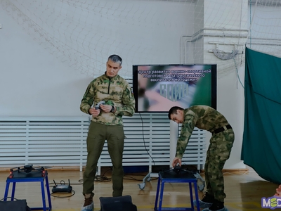 Курсы по основам военной подготовки для студентов колледжа Поволжского университета / Марк Лозбенёв