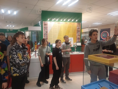 
Экскурсия по Университету.
