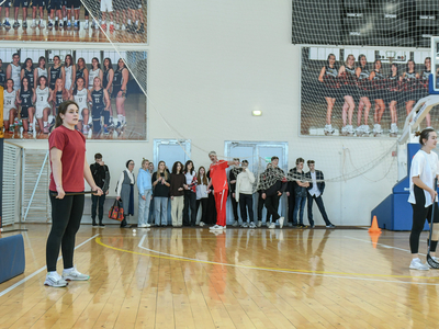 Excursion for pupils of Gymnasium No. 6 / Pavel Zheleznyak