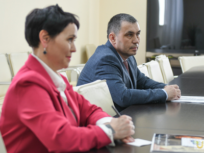 Signing of co-operation agreements with Lyceum No. 9 (Zelenodolsk) and Novokiner secondary school (Arsky district) / Pavel Zheleznyak