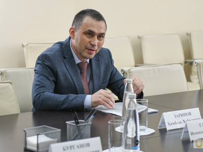 Signing of co-operation agreements with Lyceum No. 9 (Zelenodolsk) and Novokiner secondary school (Arsky district) / Pavel Zheleznyak