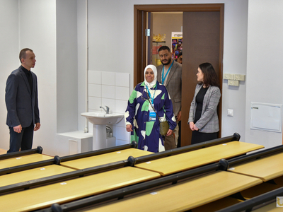Kuwaiti delegation to the university's teaching and laboratory building / Pavel Zheleznyak