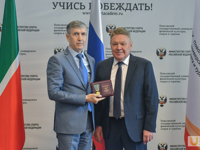 Учёный совет №12. Награждения / Павел Железняк