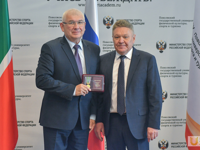 Учёный совет №12. Награждения / Павел Железняк