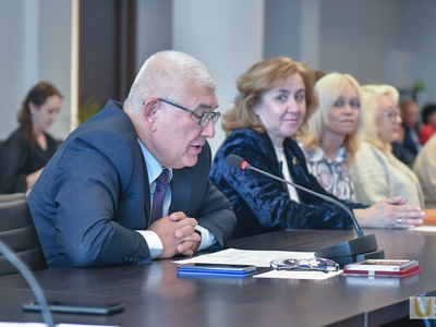 Учёный совет №12. Награждения / Павел Железняк