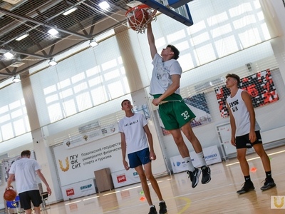 Entrance tests. Selected sport / Egor Danilov, Pavel Zheleznyak