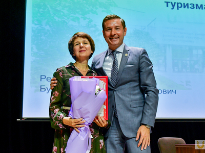 Встреча ректора с ППС и сотрудниками университета. Вручение наград /Агата Чир