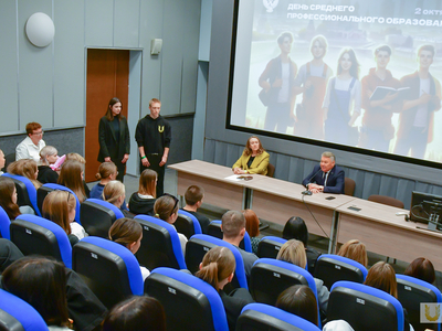 Встреча ректора университета со студентами колледжа, приуроченная к Дню СПО / Диана Алексеева, Павел Железняк