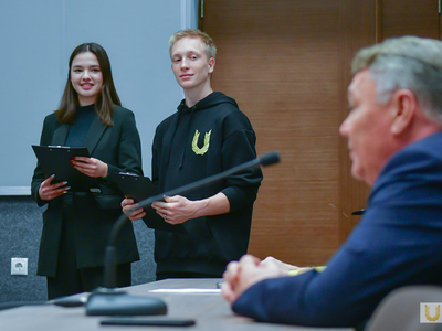 Встреча ректора университета со студентами колледжа, приуроченная к Дню СПО / Диана Алексеева, Павел Железняк