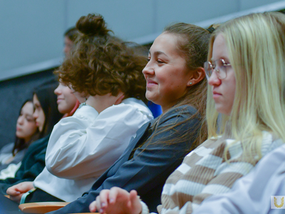 Встреча ректора университета со студентами колледжа, приуроченная к Дню СПО / Диана Алексеева, Павел Железняк