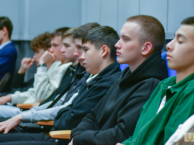 Встреча ректора университета со студентами колледжа, приуроченная к Дню СПО / Диана Алексеева, Павел Железняк