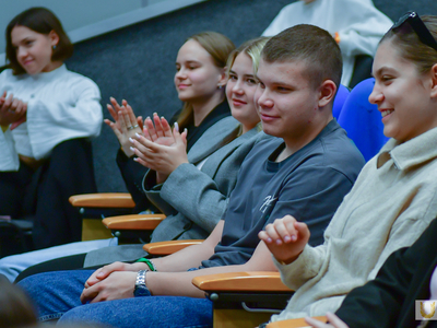 Встреча ректора университета со студентами колледжа, приуроченная к Дню СПО / Диана Алексеева, Павел Железняк