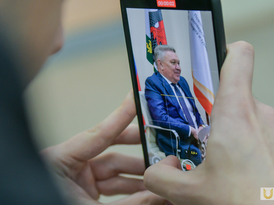 Встреча ректора со сборной по плаванию — победителями Спартакиады союзного государства / Павел Железняк