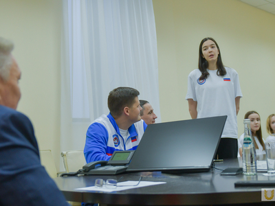 Встреча ректора со сборной по плаванию — победителями Спартакиады союзного государства / Павел Железняк