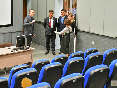 Делегация из Университета Альфраганус (Узбекистан) в Поволжском / Павел Железняк