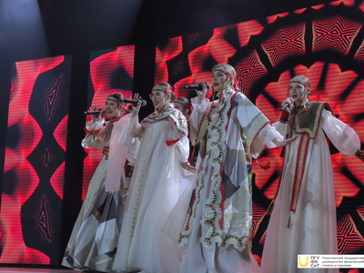 50-летия Университета. Встреча выпускников / Александра Титова, Амалия Рязанская