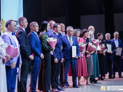 50-летия Университета. Встреча выпускников / Александра Титова, Амалия Рязанская