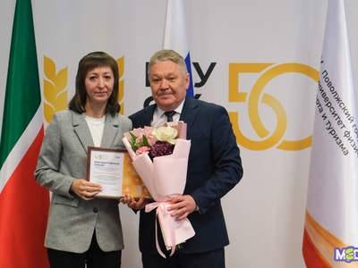 
Награждение сотрудников кафедры благодарственными письмами
