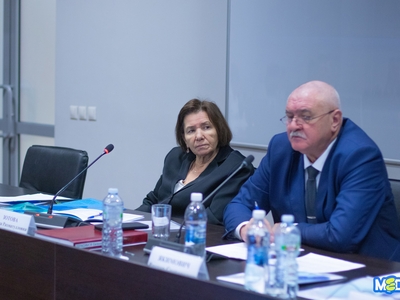 Защита диссертаций /Егор Данилов, Павел Железняк