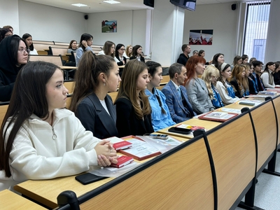 
Торжественное награждение победителей и призеров XIV Открытого регионального интернет-конкурса «Learn to win!» и Всероссийских онлайн-олимпиад по английскому, французскому, русскому и татарскому языкам
