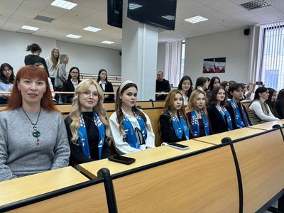 
Торжественное награждение победителей и призеров XIV Открытого регионального интернет-конкурса «Learn to win!» и Всероссийских онлайн-олимпиад по английскому, французскому, русскому и татарскому языкам
