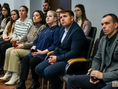 Защита диссертаций /Егор Данилов, Павел Железняк