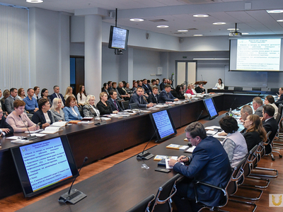 Ученый совет №5. Награждения / Павел Железняк