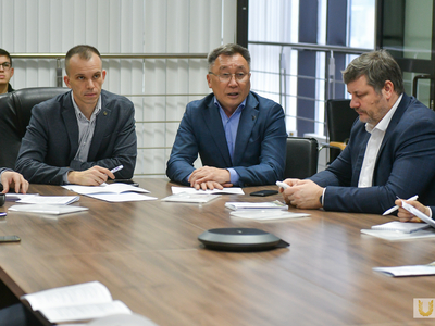 Научно-практическая конференция. Современное состояние подготовки резерва в футболе, хоккее и фигурном катании / Павел Железняк