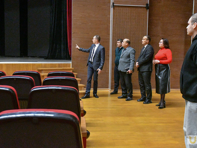 Представители Бухарского госуниверситета в Поволжском и встреча с ректором / Павел железняк