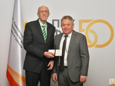 Ученый совет №5. Награждения / Павел Железняк