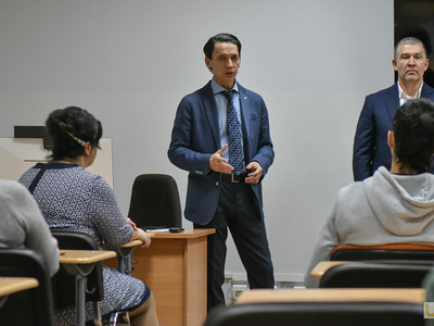 Встреча с иностранными студентами Университета / Павел Железняк