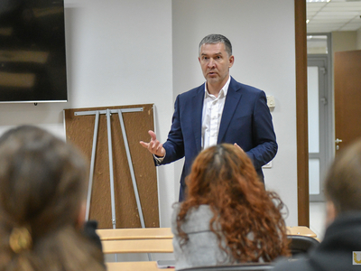 Встреча с иностранными студентами Университета / Павел Железняк