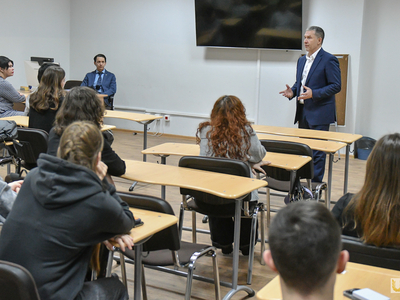 Встреча с иностранными студентами Университета / Павел Железняк