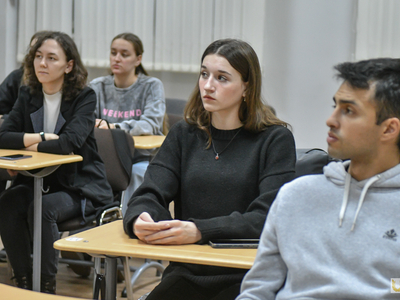 Встреча с иностранными студентами Университета / Павел Железняк