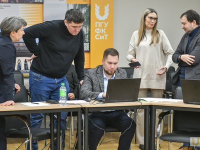 Стратегическая сессия. Определение приоритетных направлений программы развития Университета / Павел Железняк