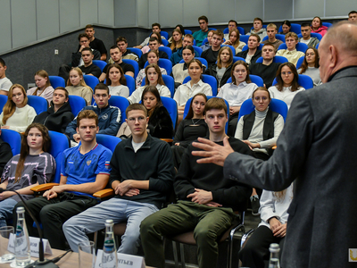 Герои России. Встреча со студентами / Павел Железняк